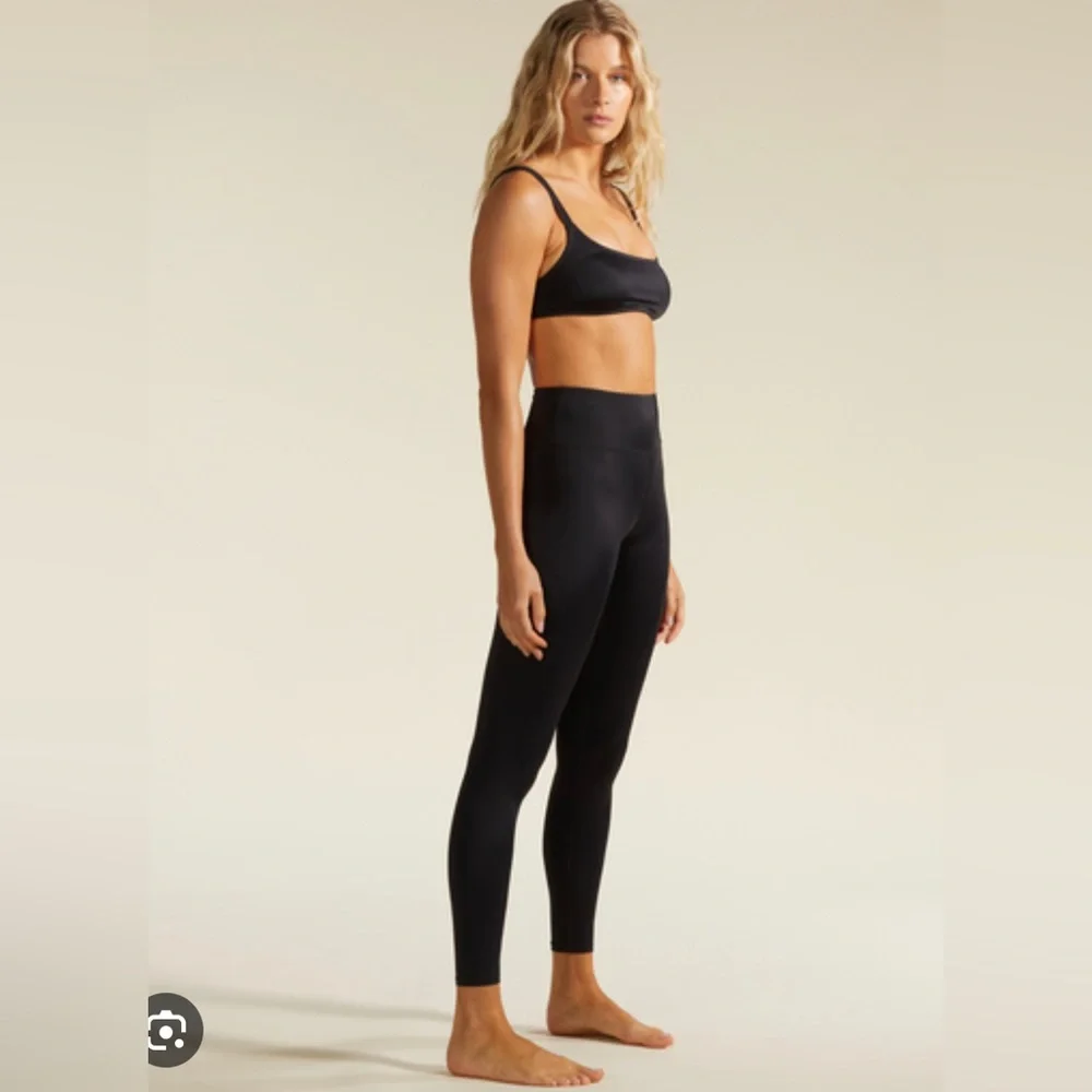 NWT BILLABONG YOGA LEGGINGS - Picture 2 of 9